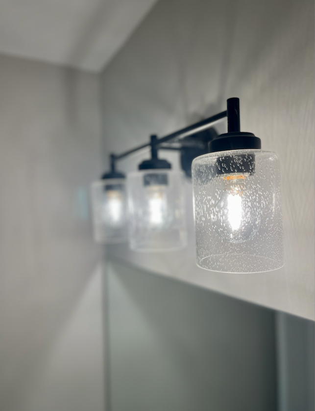 Modern bathroom light fixtures